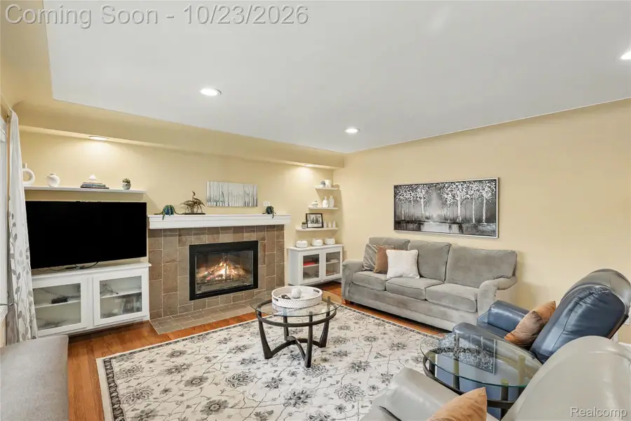 98 Edgelake Drive, Waterford, MI 48327 - #3