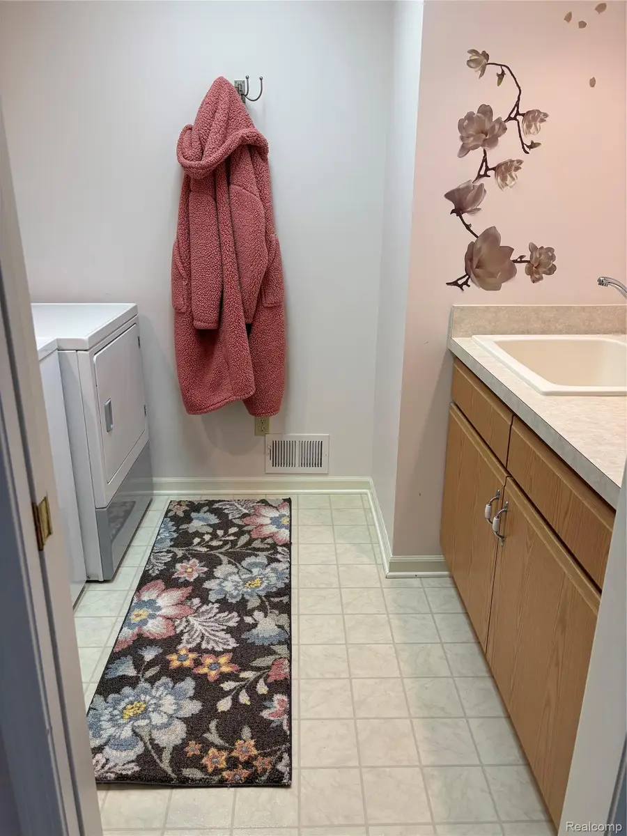 5353 Wyndemere Common Square, Mundy, MI 48473 - #2