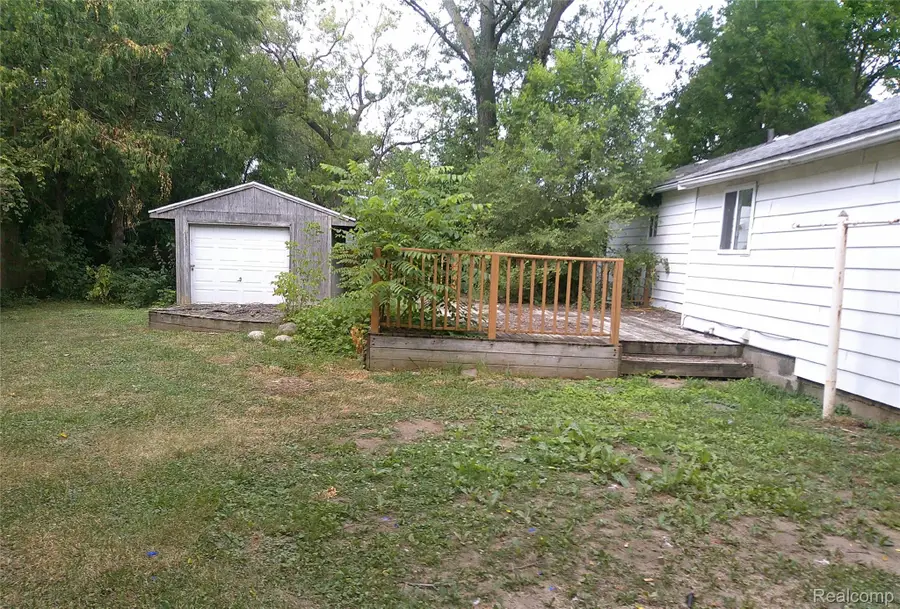 736 Louisa Street, Mount Morris, MI 48458 - #3