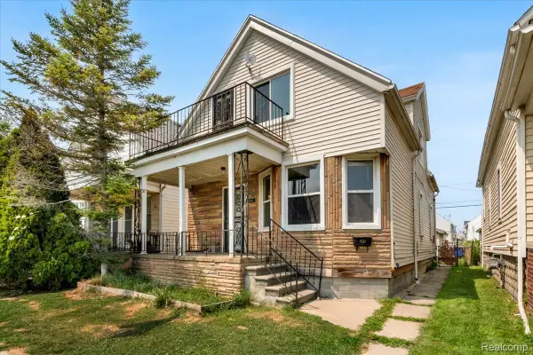 2049 Edwin Street, Hamtramck, MI 48212