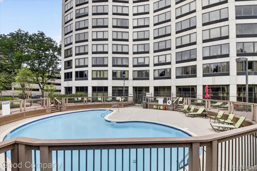5000 Town Center #1402, Southfield, MI 48075 - #2