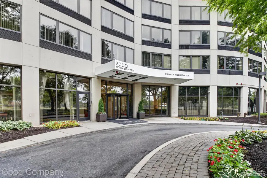 5000 Town Center #1402, Southfield, MI 48075 - #3