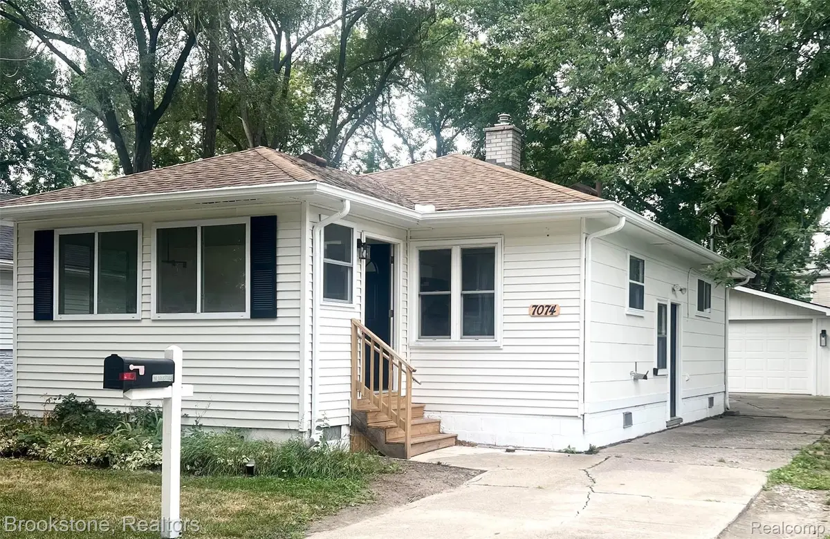 7074 Orchard Avenue, Warren, MI 48091 - #1