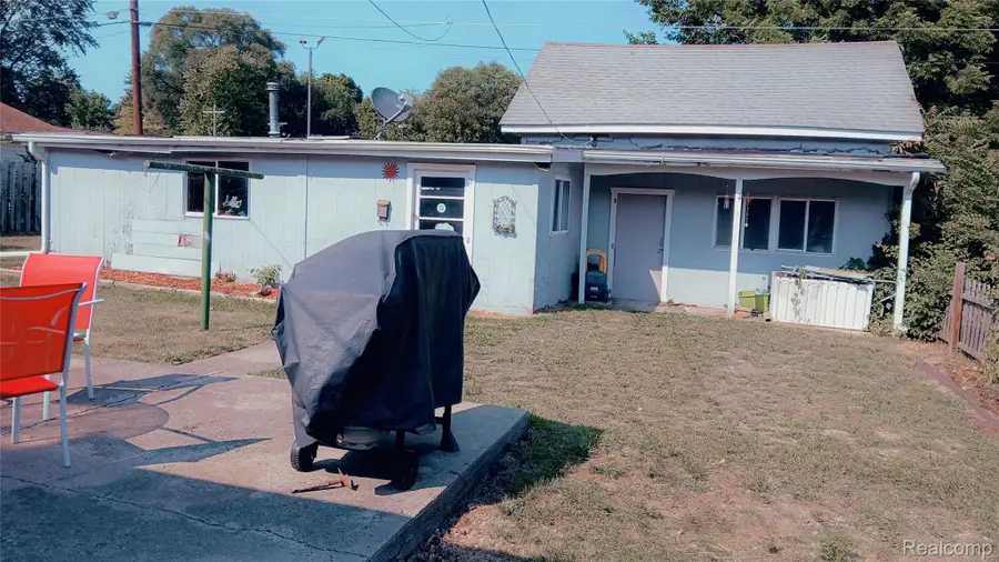 129 E Congress Street, Caro, MI 48723 - #2