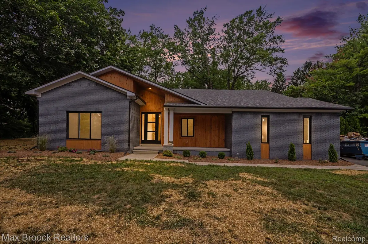 4570 Burnley Drive, Bloomfield, MI 48304 - #1