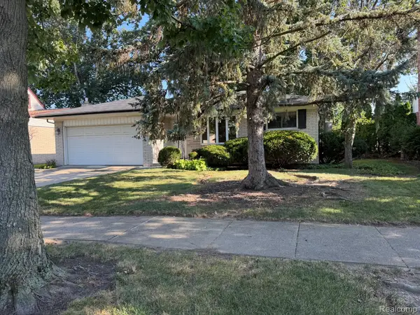22475 Cranbrook Street, Trenton, MI 48183