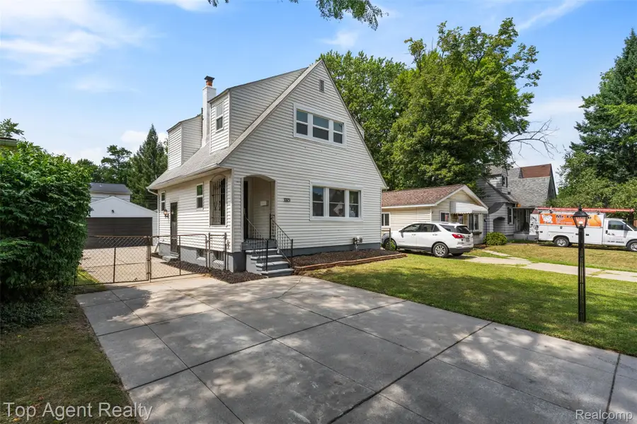 3323 Kenwood Street, Ferndale, MI 48220 - #2
