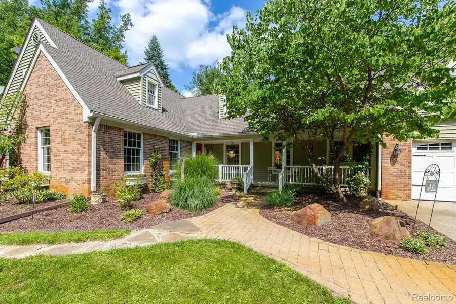 2411 Farmbrook Trail, Oxford, MI 48370 - #2