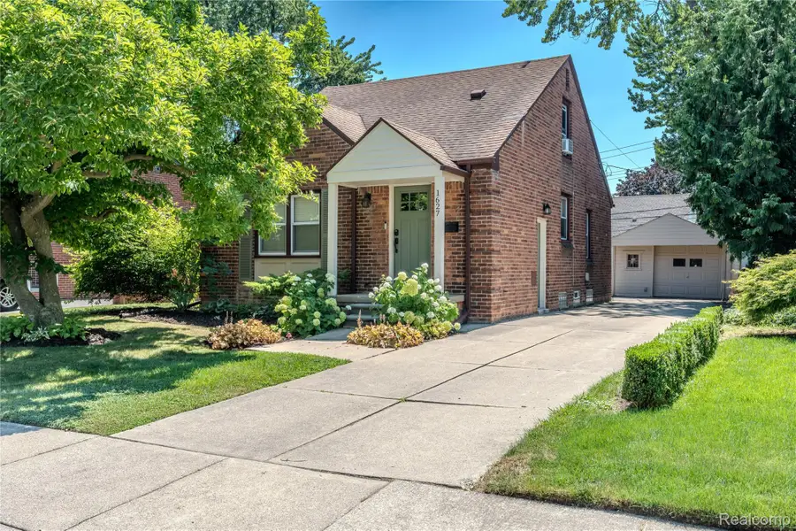 1627 Columbia Road, Berkley, MI 48072 - #2