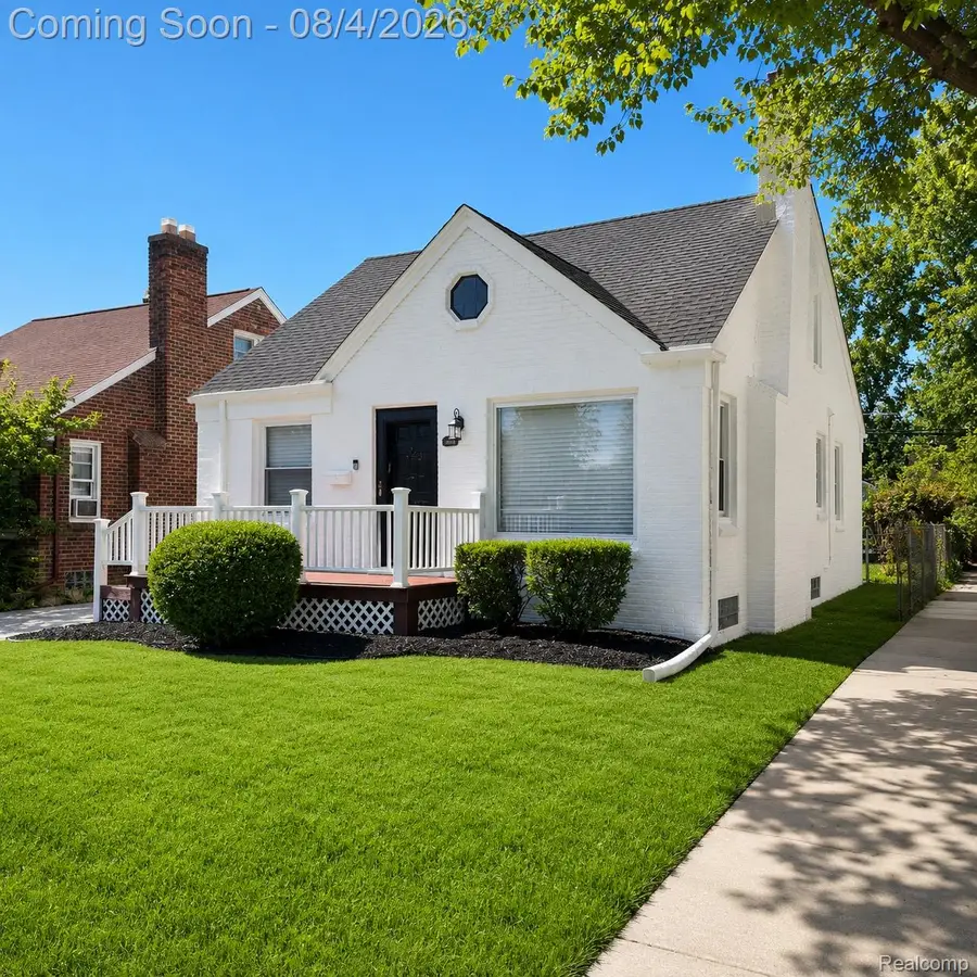 20616 Beaufait Street, Harper Woods, MI 48225 - #2