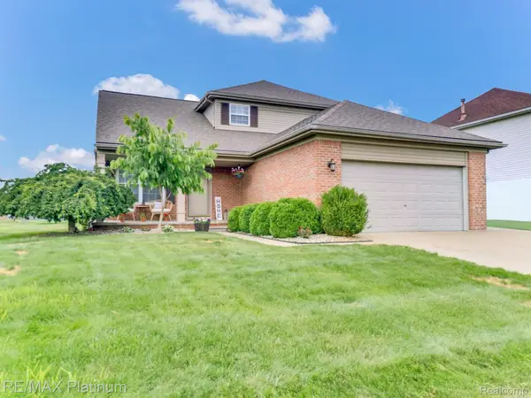42202 Milton Drive, Belleville, MI 48111
