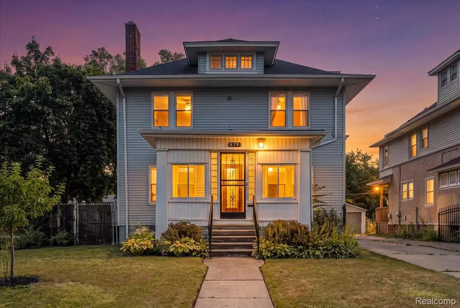 879 Lawrence Street, Detroit, MI 48202 - #2