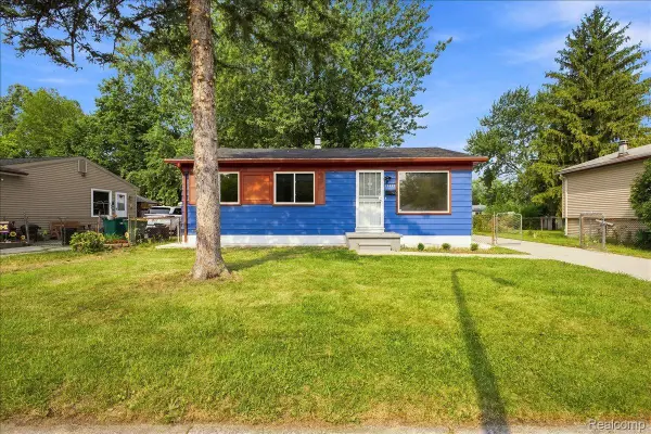 15432 Orchard Street, Romulus, MI 48174