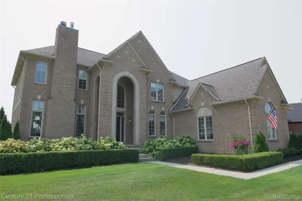 916 Majestic, RochesterHills, MI 48306