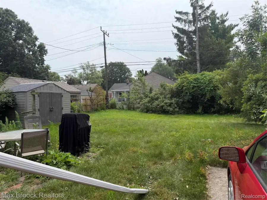 923 W 12 Mile Road, Royal Oak, MI 48073 - #2