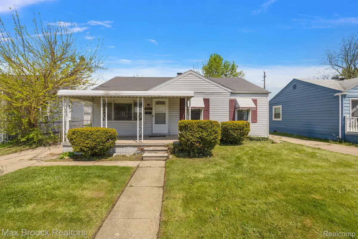 561 E Bennett Avenue, Ferndale, MI 48220 - #1