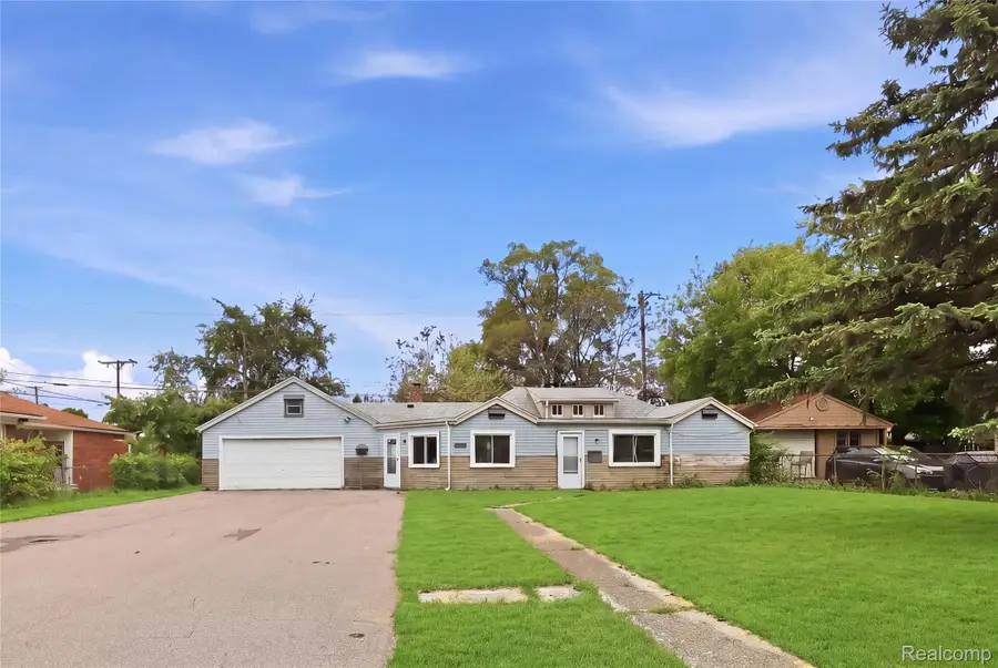 7268 Chalmers Avenue, Warren, MI 48091 - #2