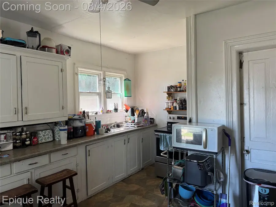402 Black Street, Caro, MI 48723 - #2