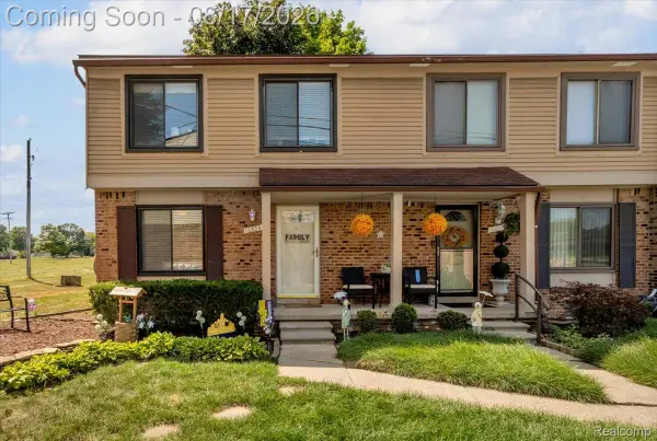 16894 Kingsbrooke Drive, ClintonTownship, MI 48038