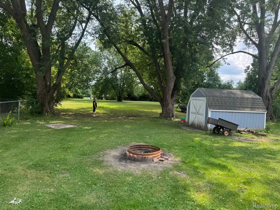 574 Wilson Avenue, Mount Morris, MI 48458 - #2