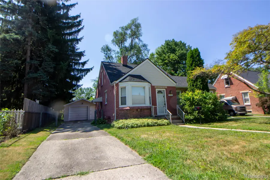 9979 Cavell Street, Livonia, MI 48150 - #2