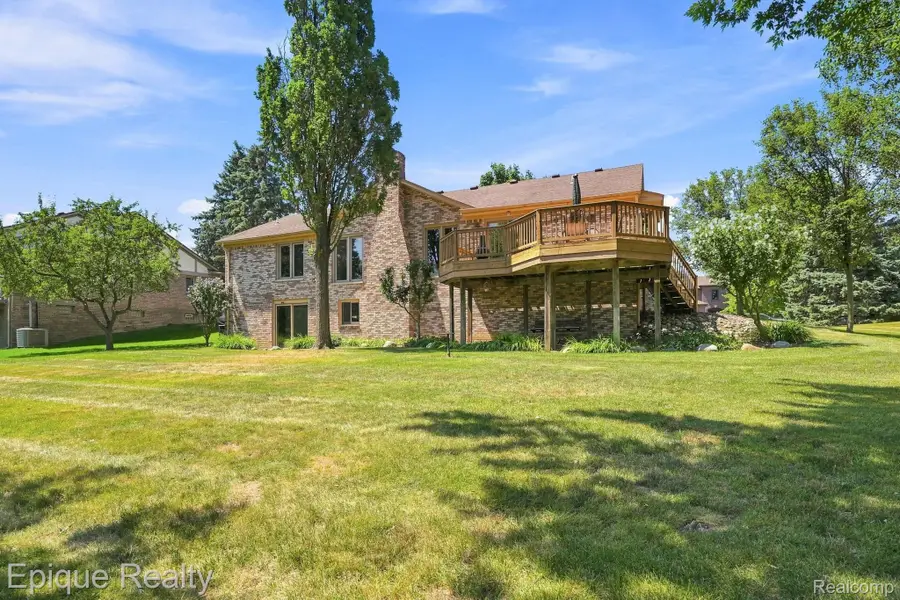 1162 Grandview Drive, Rochester Hills, MI 48306 - #3