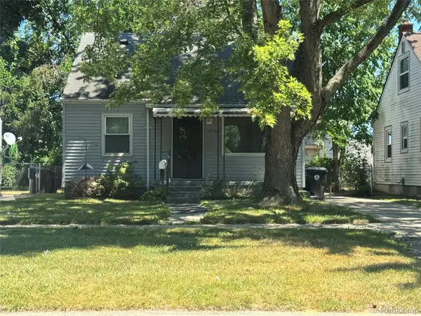 19150 Glenmore, Redford, MI 48240