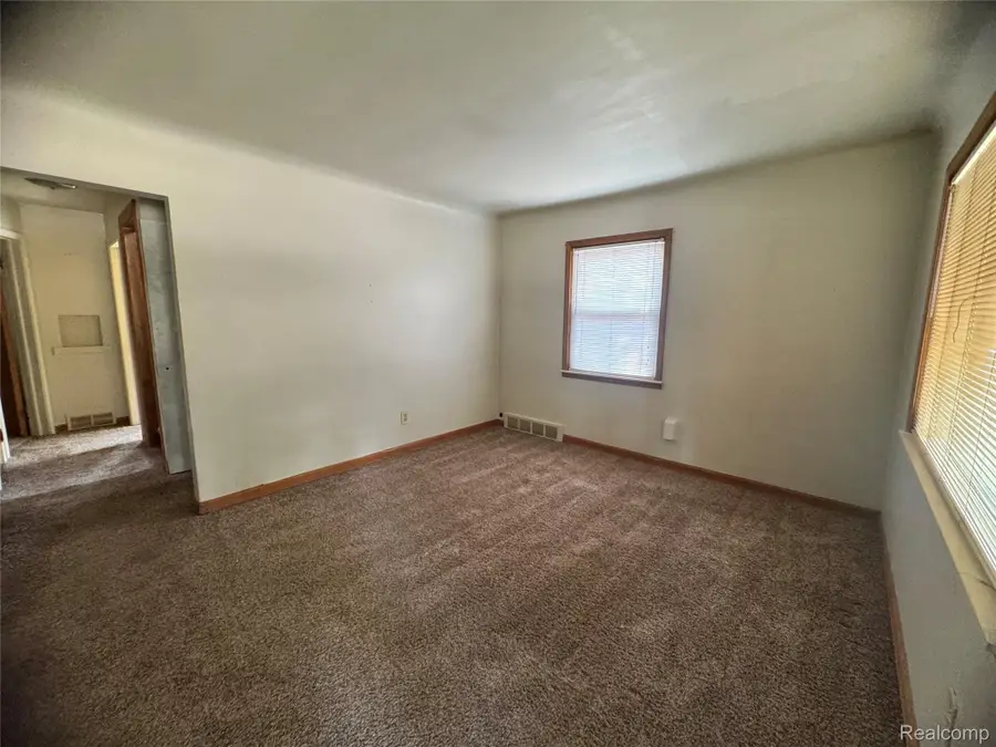 19150 Glenmore, Redford, MI 48240 - #3