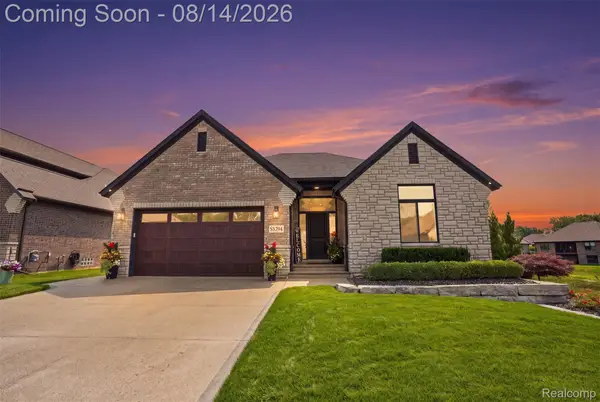 55294 Hanford Court, Utica, MI 48316