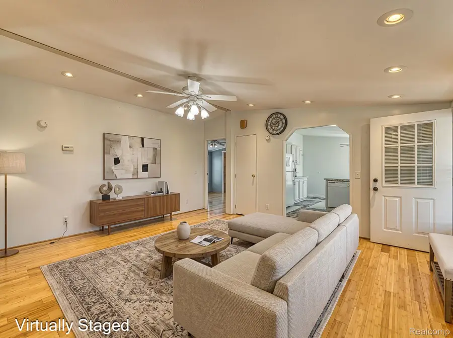 815 Jacobs Landing, Monroe, MI 48161 - #3