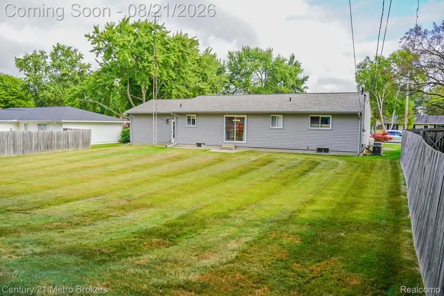 333 Delzingro Drive, Davison, MI 48423 - #3