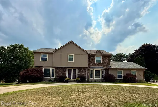 1904 Chelsea Court, RochesterHills, MI 48306