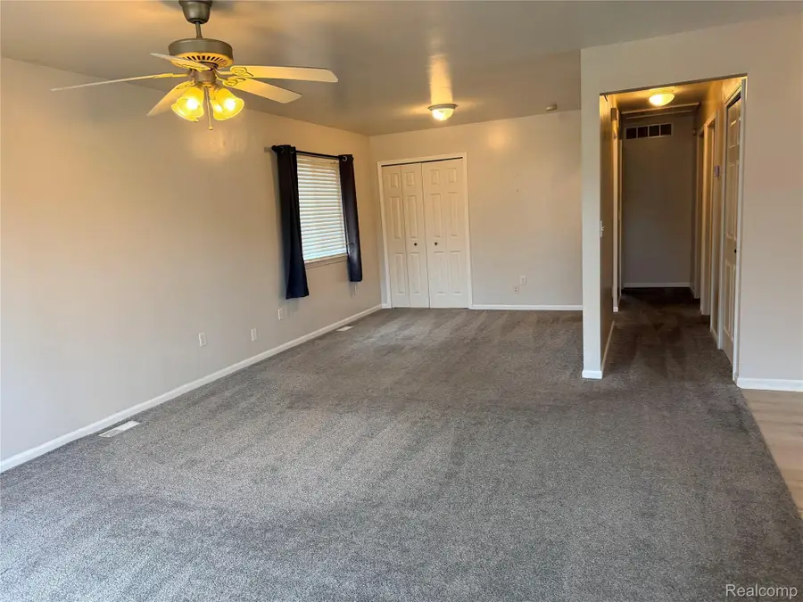 1465 E Judd Road, Burton, MI 48529 - #3