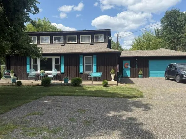 5485 N Linden Road, Flint, MI 48504