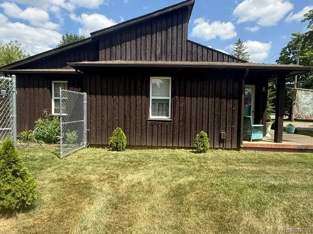 5485 N Linden Road, Flint, MI 48504 - #3