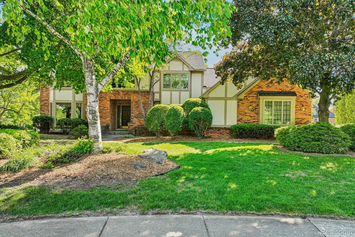 4523 Rivers Edge Drive, Troy, MI 48098 - #1