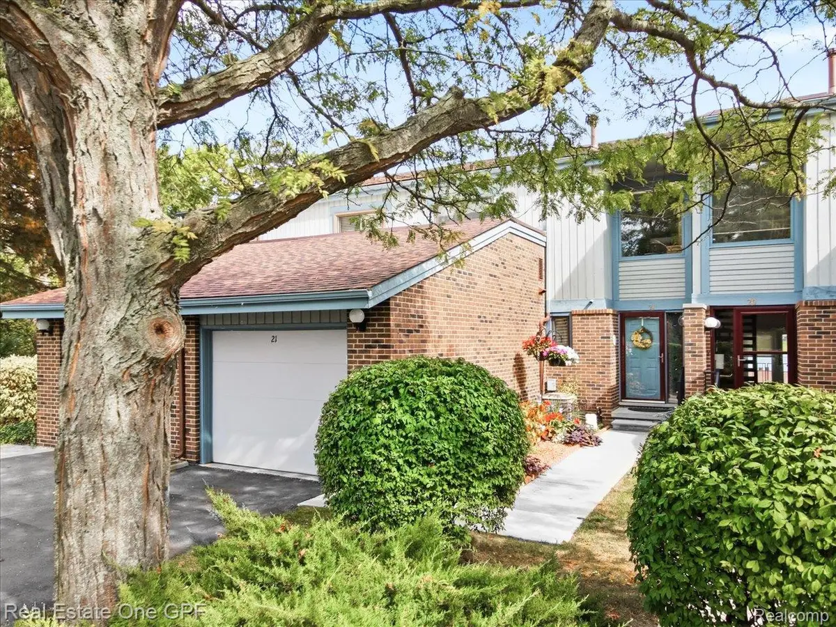 1715 River Road, Saint Clair, MI 48079 - #1