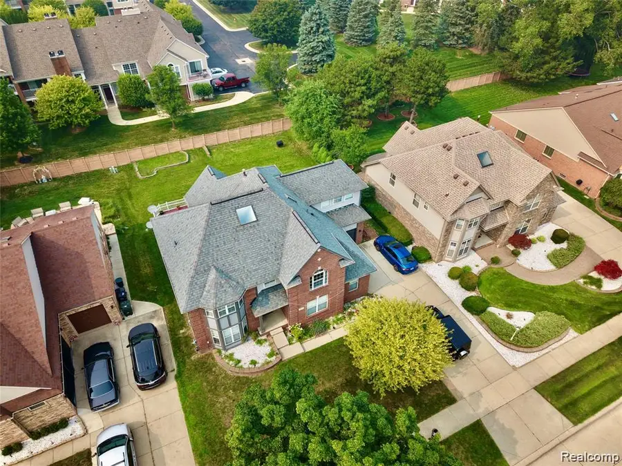4493 Saint Albans Drive, Sterling Heights, MI 48314 - #3