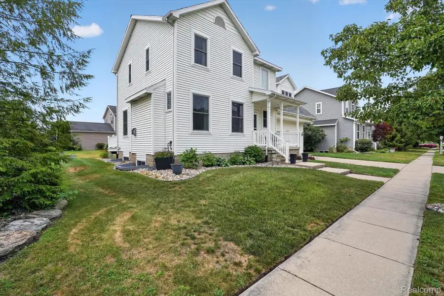 3847 Kiskadee Drive, East Lansing, MI 48823 - #2