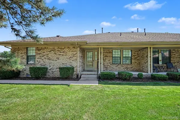 33542 Meldrum Street, NewBaltimore, MI 48047