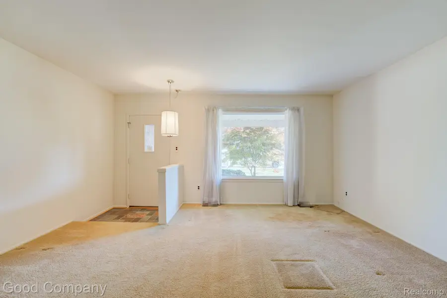 23821 Hazen Street, Southfield, MI 48033 - #3