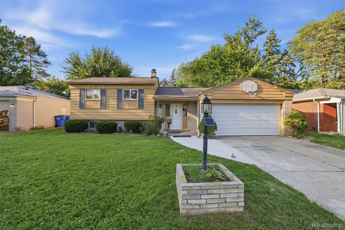 4661 N Tuxedo Drive, Warren, MI 48092 - #1