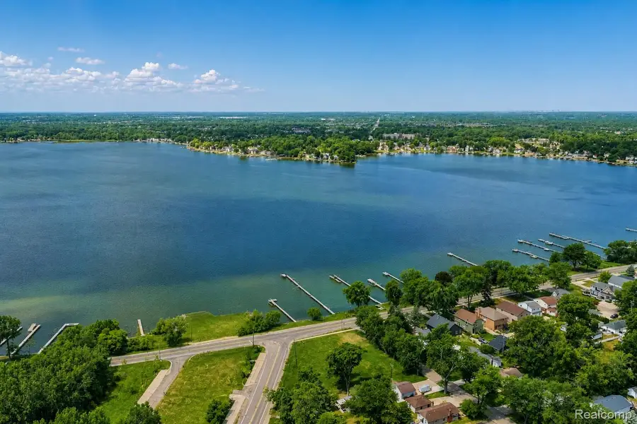42920 W 14 Mile Road, Walled Lake, MI 48390 - #3