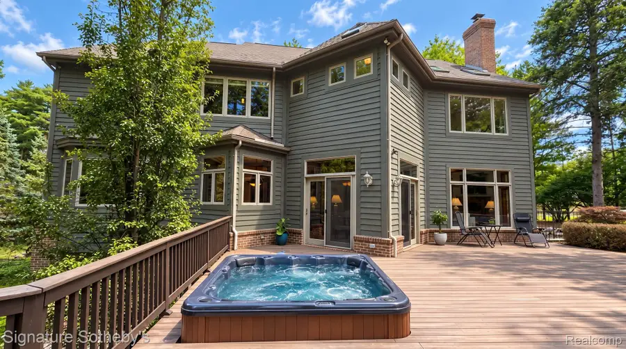 2746 Pineview Trail, Brighton, MI 48114 - #3