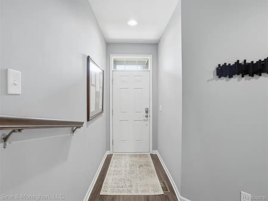 24827 Ivy, Novi, MI 48375 - #3