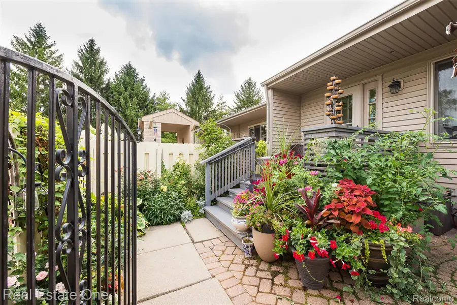 62622 Raleigh Court #3, South Lyon, MI 48178 - #3