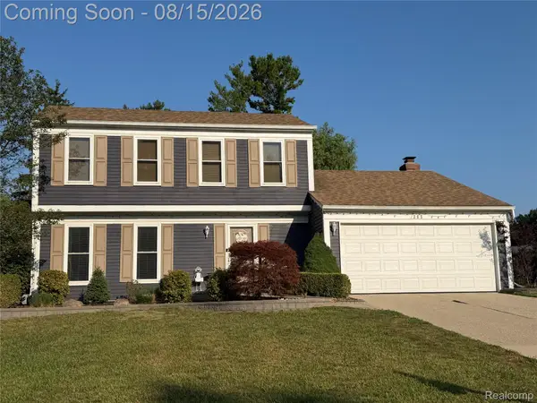 385 Arlington Drive, RochesterHills, MI 48307
