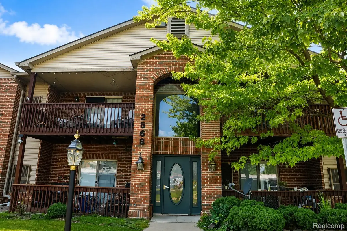 2568 Eagles Circle #2, Ypsilanti, MI 48197 - #1