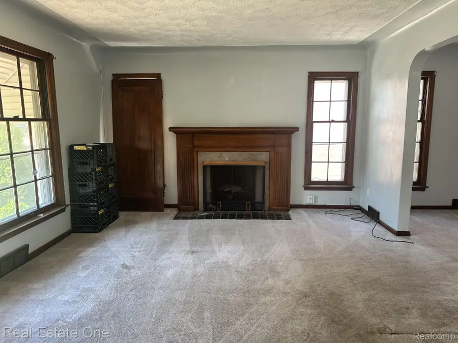 16760 Winthrop Street, Detroit, MI 48235 - #3