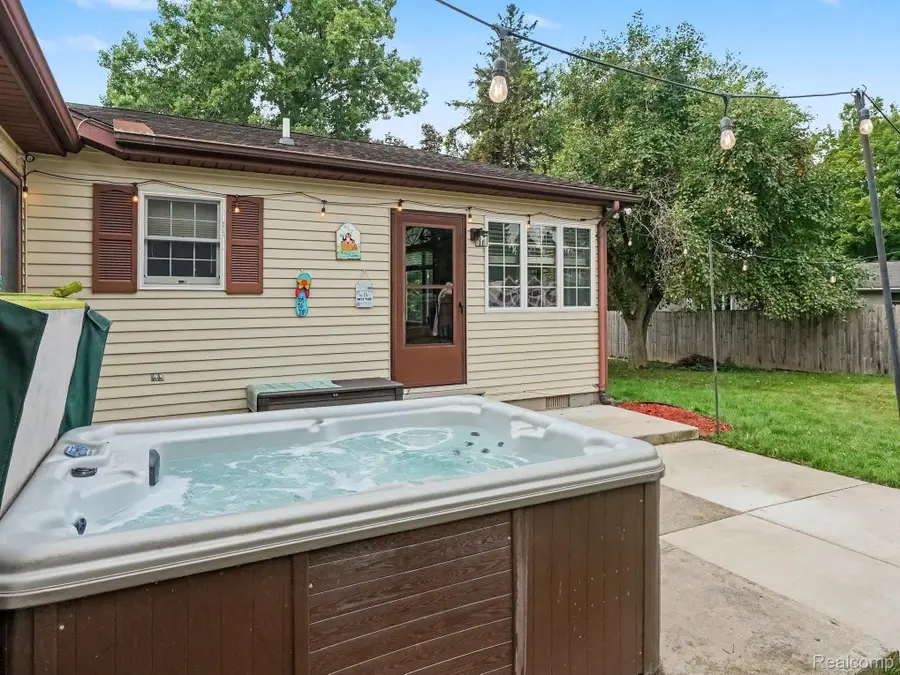 710 Wood Street, Stockbridge, MI 49285 - #2